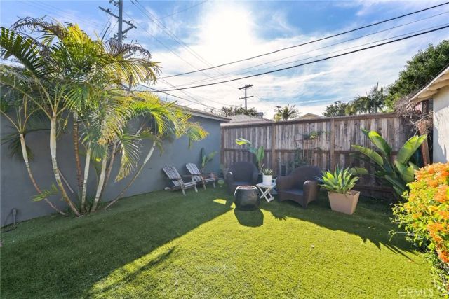 3989 Coolidge, Los Angeles, CA 90066