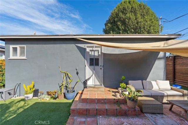 3989 Coolidge, Los Angeles, CA 90066
