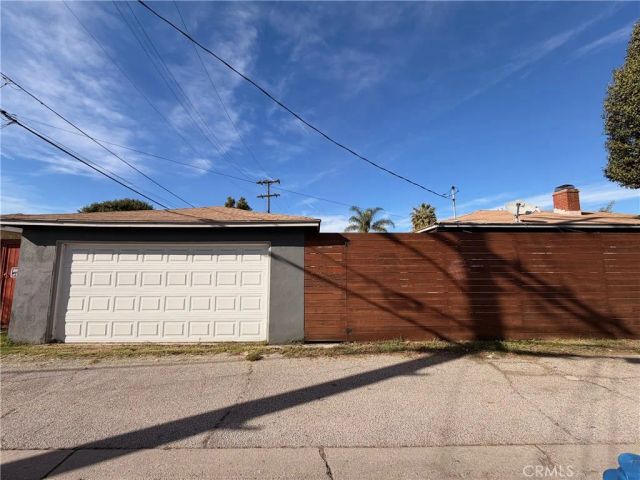 3989 Coolidge, Los Angeles, CA 90066