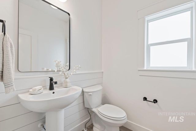 2460 S Cordillera Way, Nampa, ID 83686