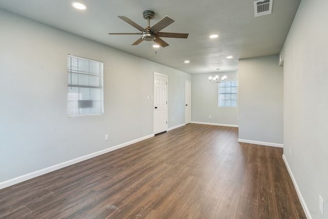 208 N Coleman Street, Mabank, TX 75147