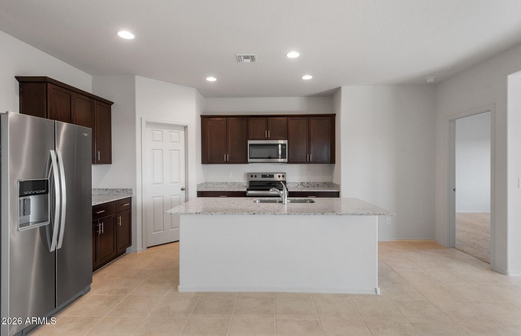42850 W VINCENT Drive, Maricopa, AZ 85138 — photo 2