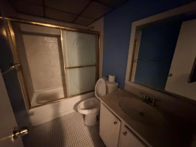 3070 NW 48th Terrace 307, Lauderdale Lakes, FL 33313