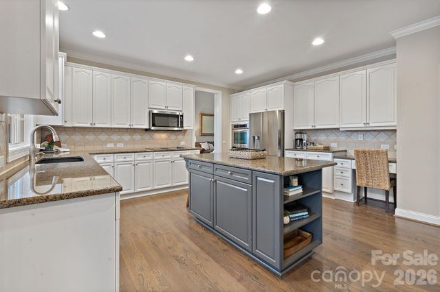 4685 Eagle Pointe Court, Denver, NC 28037