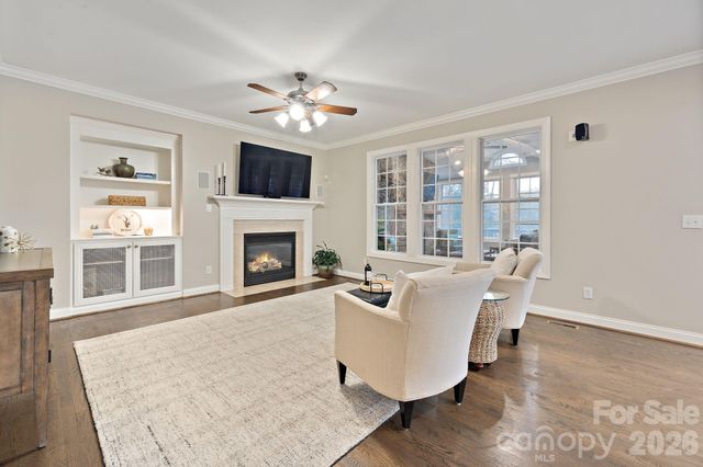 4685 Eagle Pointe Court, Denver, NC 28037