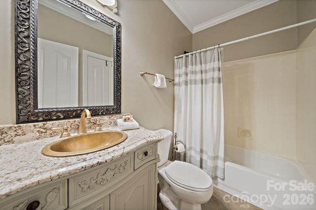 4685 Eagle Pointe Court, Denver, NC 28037