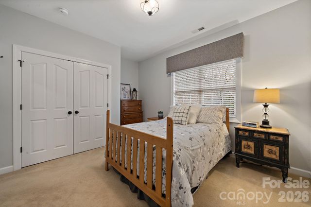 4685 Eagle Pointe Court, Denver, NC 28037