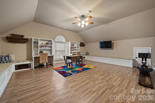 4685 Eagle Pointe Court, Denver, NC 28037