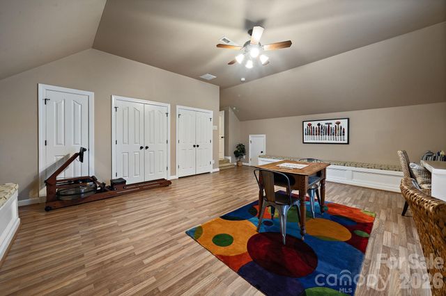 4685 Eagle Pointe Court, Denver, NC 28037