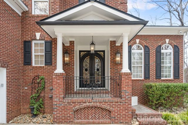 4685 Eagle Pointe Court, Denver, NC 28037