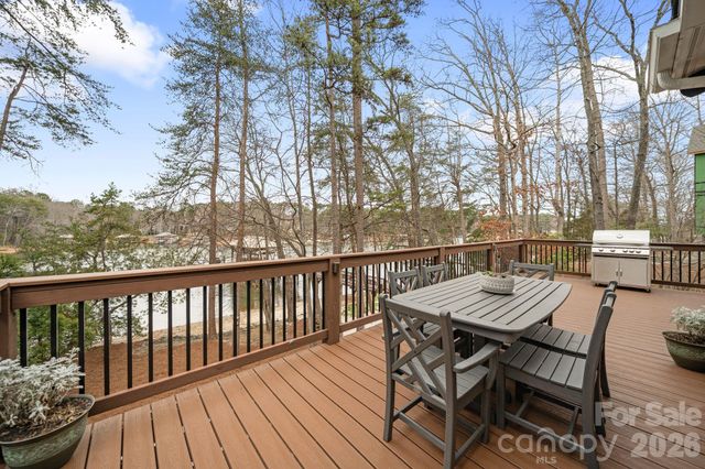 4685 Eagle Pointe Court, Denver, NC 28037