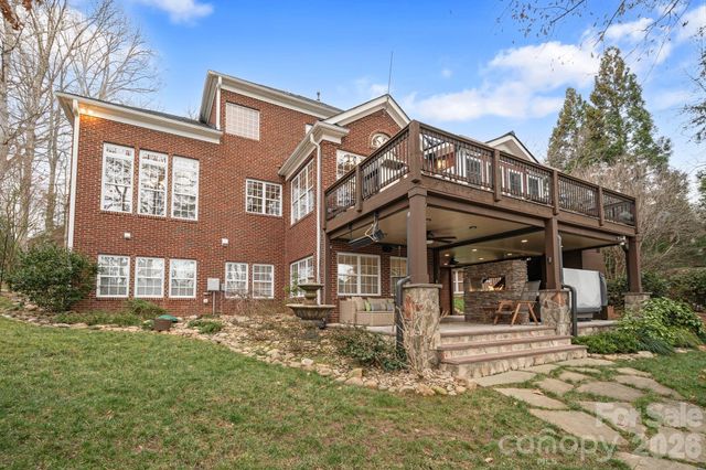 4685 Eagle Pointe Court, Denver, NC 28037