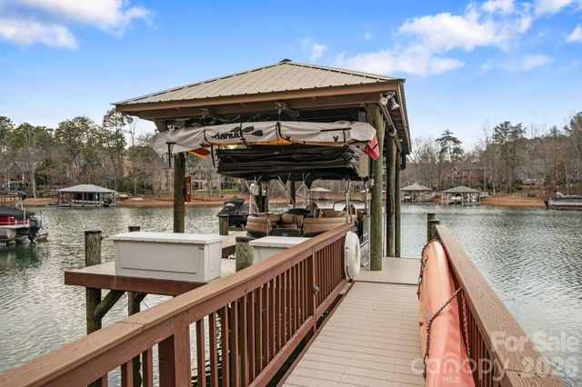 4685 Eagle Pointe Court, Denver, NC 28037