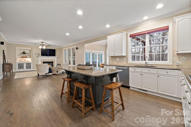 4685 Eagle Pointe Court, Denver, NC 28037