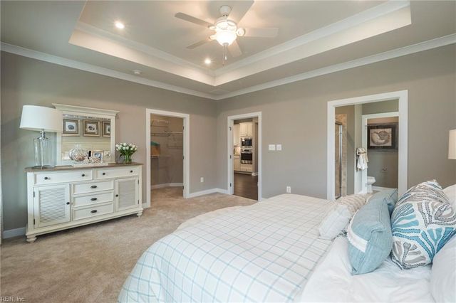 2213 Mainsail DR, Carrollton, VA 23314