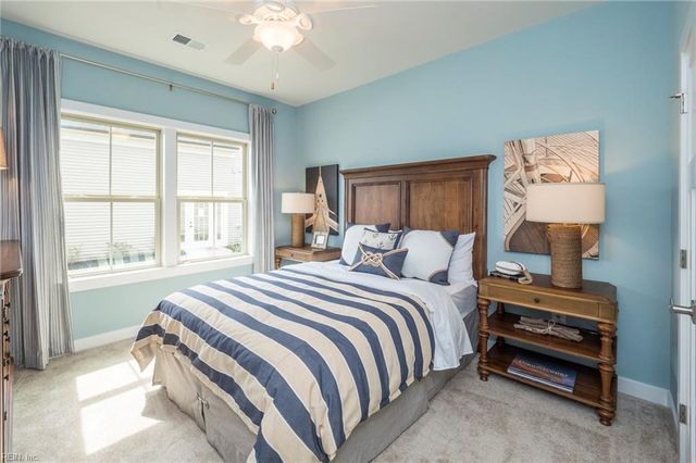 2213 Mainsail DR, Carrollton, VA 23314