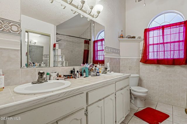 155 ESCALANTE Drive, Socorro, TX 79927