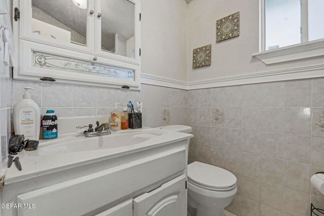 155 ESCALANTE Drive, Socorro, TX 79927