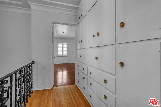 325 EL CAMINO Drive, Beverly Hills, CA 90212