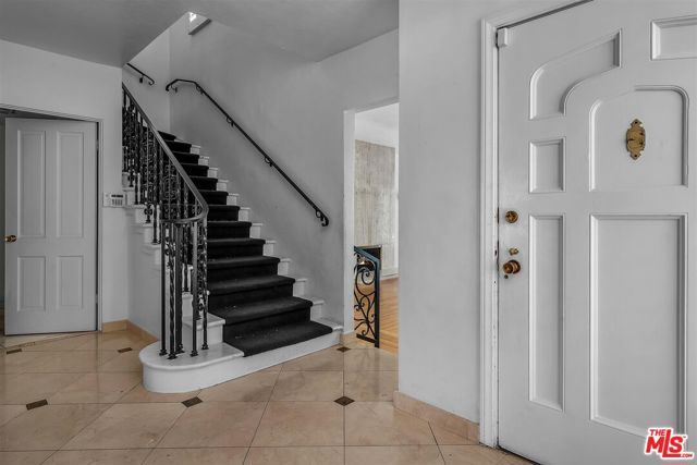 325 EL CAMINO Drive, Beverly Hills, CA 90212