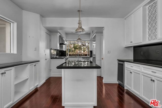325 EL CAMINO Drive, Beverly Hills, CA 90212