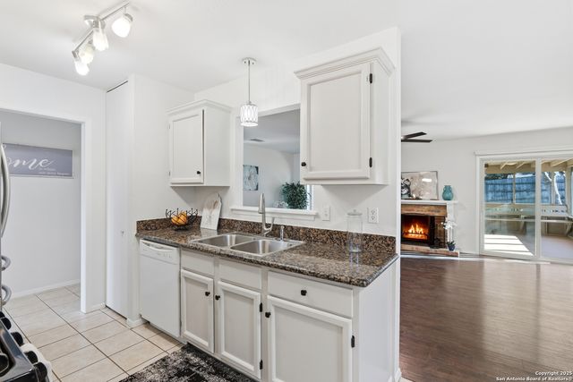 12004 Prairie Oak, Live Oak, TX 78233