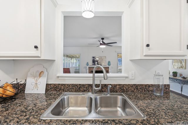 12004 Prairie Oak, Live Oak, TX 78233