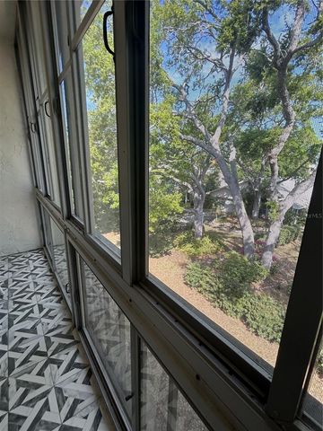 11485 OAKHURST ROAD 200-307, Largo, FL 33774