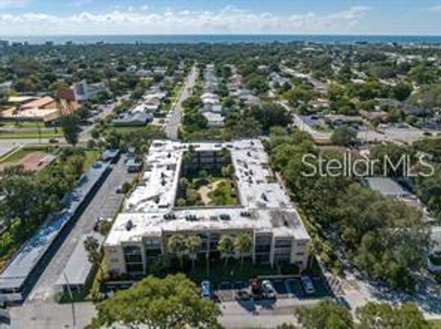 11485 OAKHURST ROAD 200-307, Largo, FL 33774