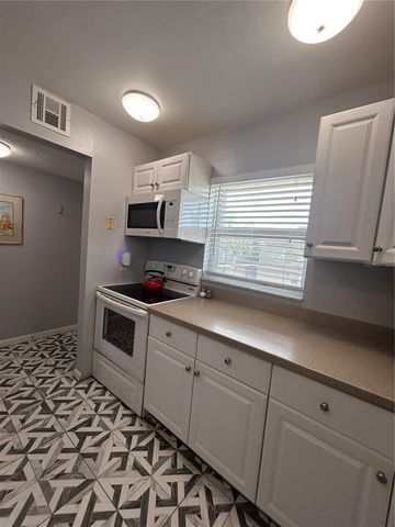 11485 OAKHURST ROAD 200-307, Largo, FL 33774