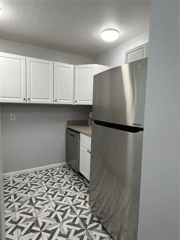 11485 OAKHURST ROAD 200-307, Largo, FL 33774