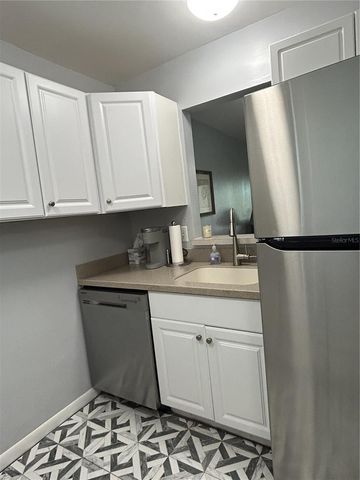 11485 OAKHURST ROAD 200-307, Largo, FL 33774