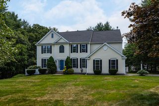 52 Glen Road, Hopkinton, MA 01748