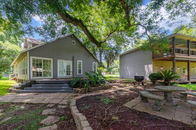 7807 N Fm 565 Road, Baytown, TX 77523