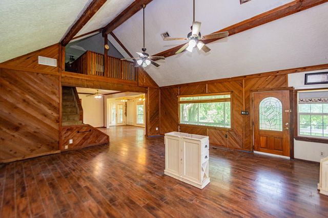7807 N Fm 565 Road, Baytown, TX 77523