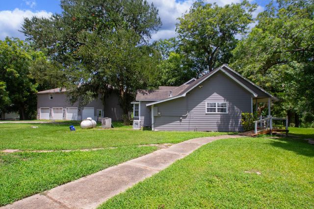 7807 N Fm 565 Road, Baytown, TX 77523