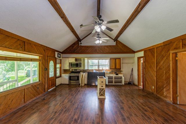 7807 N Fm 565 Road, Baytown, TX 77523