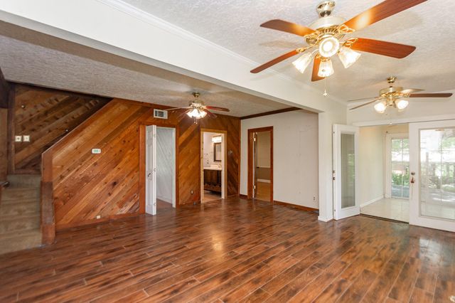 7807 N Fm 565 Road, Baytown, TX 77523