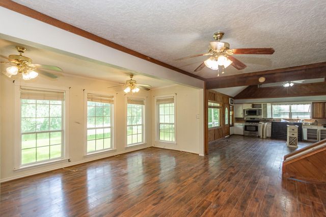 7807 N Fm 565 Road, Baytown, TX 77523