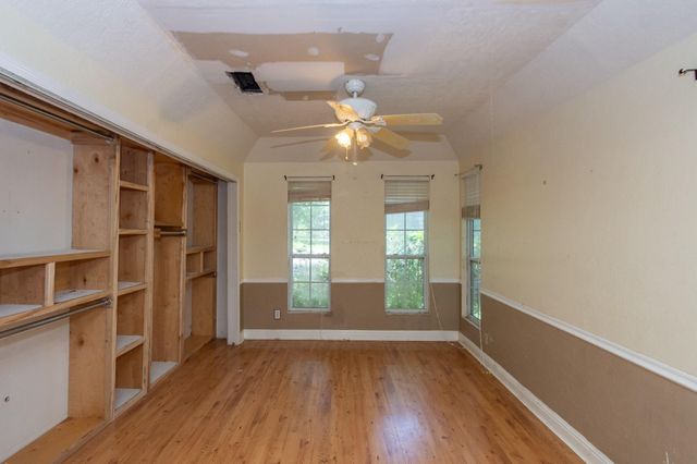 7807 N Fm 565 Road, Baytown, TX 77523