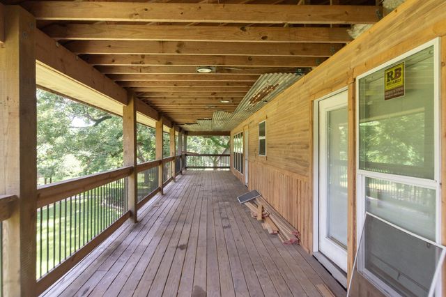 7807 N Fm 565 Road, Baytown, TX 77523