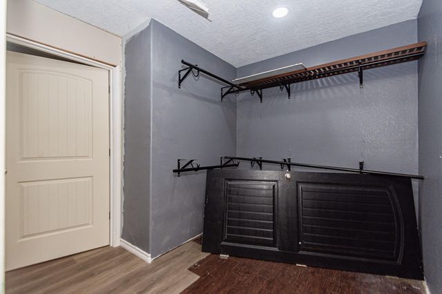 7807 N Fm 565 Road, Baytown, TX 77523