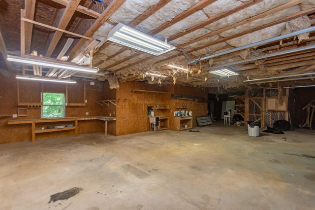 7807 N Fm 565 Road, Baytown, TX 77523