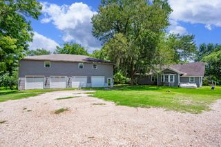 7807 N Fm 565 Road, Baytown, TX 77523