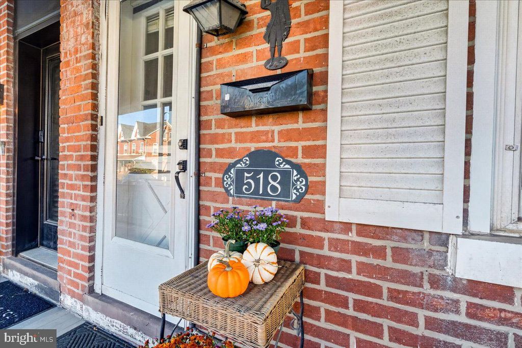 518 E PHILADELPHIA AVE, BOYERTOWN, PA 19512 — photo 2