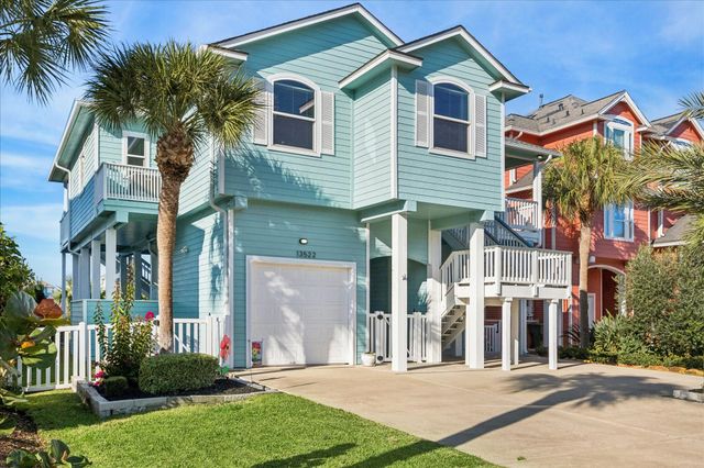 13522 Windlass Circle Drive, Galveston, TX 77554