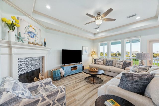 13522 Windlass Circle Drive, Galveston, TX 77554