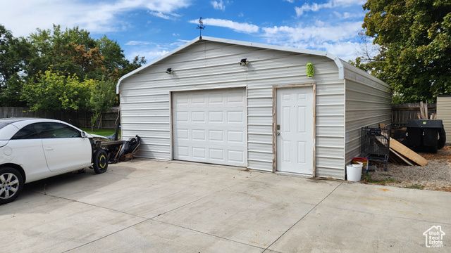 5875 S 3750 W, Roy, UT 84067