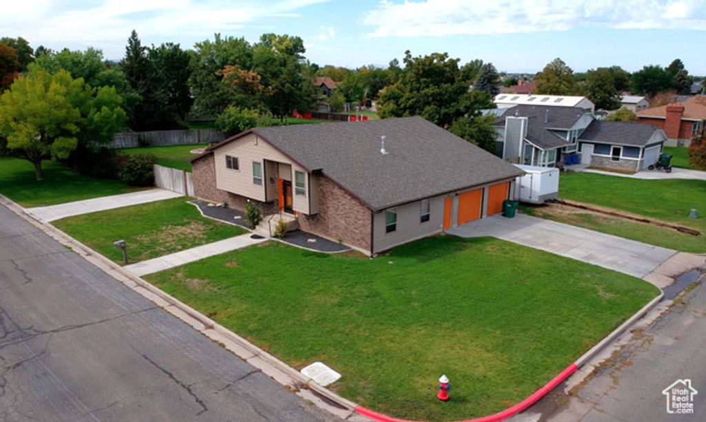 5875 S 3750 W, Roy, UT 84067