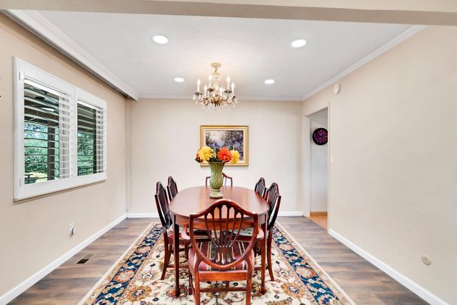 8117 Shangrila Dr, Fair Oaks, CA 95628